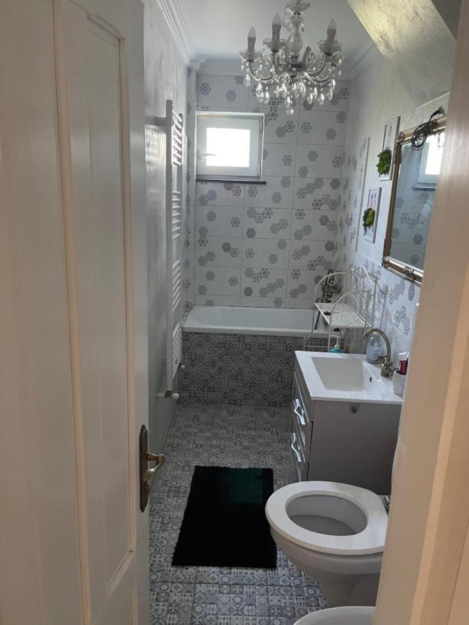 Tamara'S Place Râmnicu Vâlcea Esterno foto